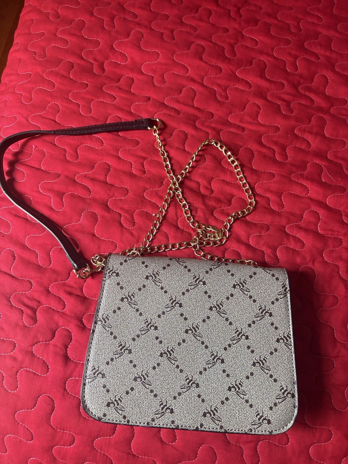 Women’s Small Gray Logo Pattern Crossbody Bag Gold Chain Strap Turn Lock