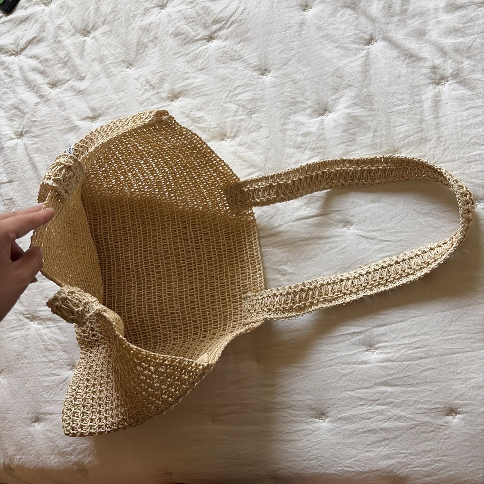 NEW ～ Burberry Goddess Crocheted Weave Natural Paper Straw Tote Shoulder Bag