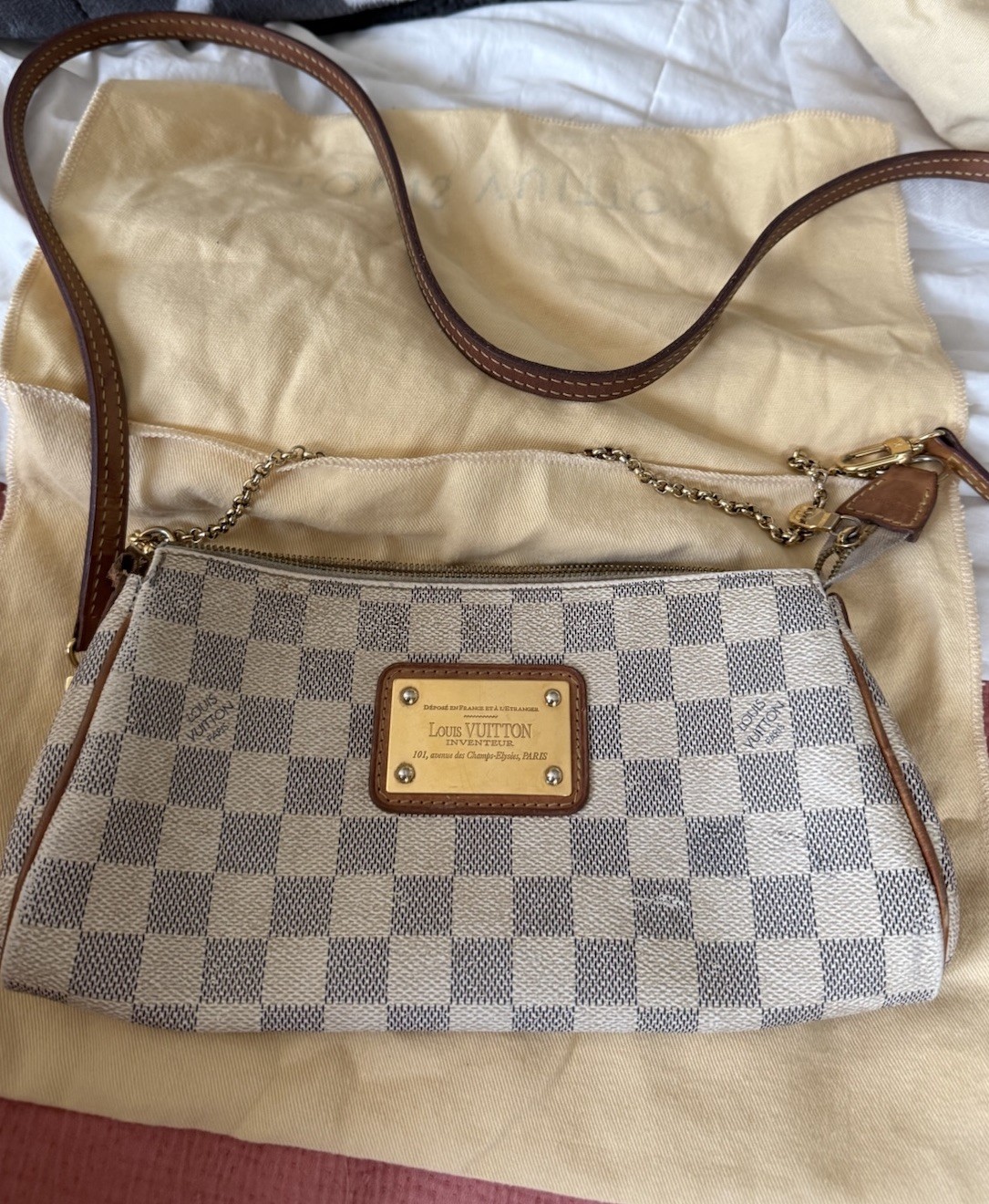 Authentic Louis Vuitton Eva Damier Azur Crossbody Chain Clutch