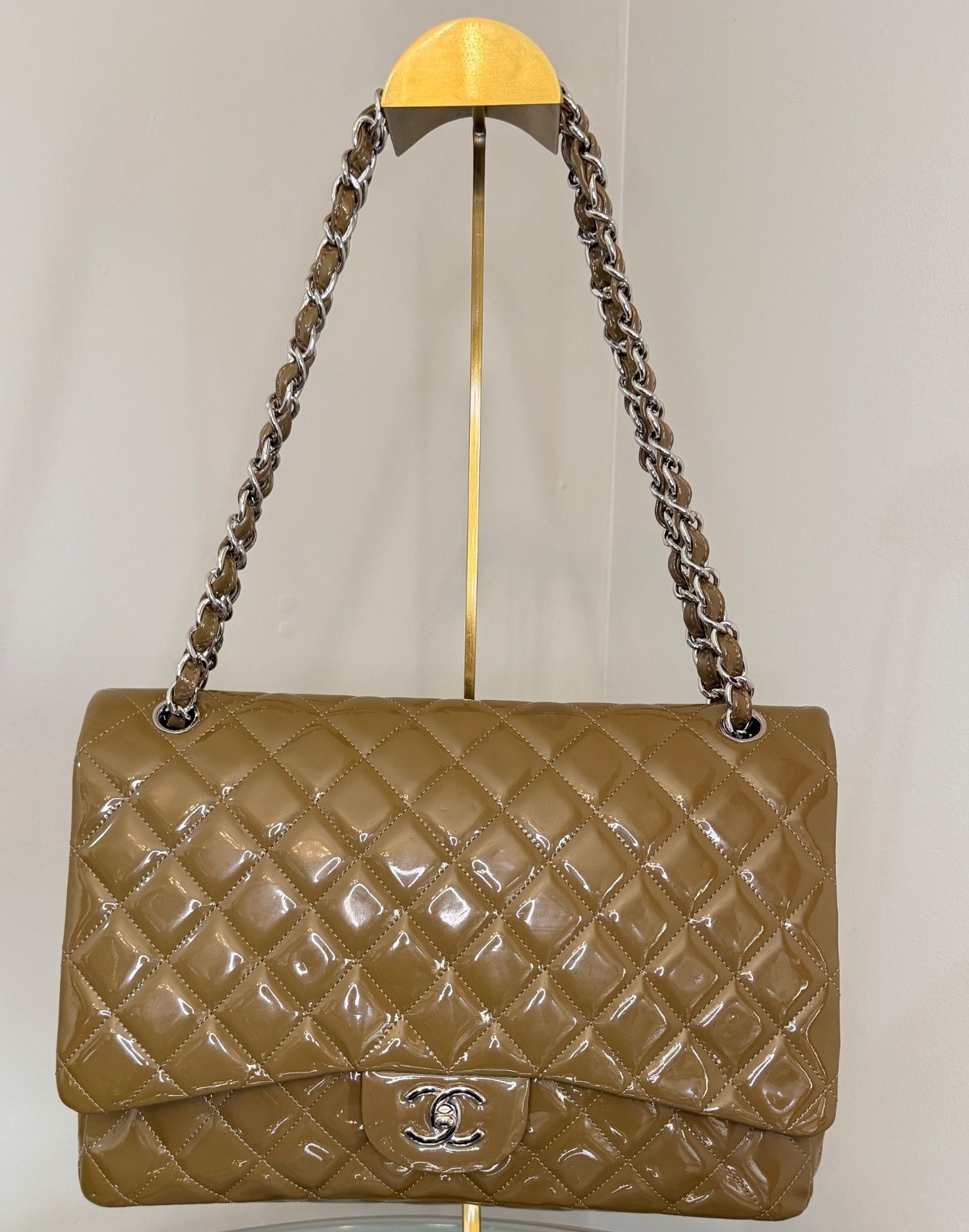 Chanel Classic Maxi Single Flap Patent Dark Beige Khaki 14-Series NEVER CARRIED