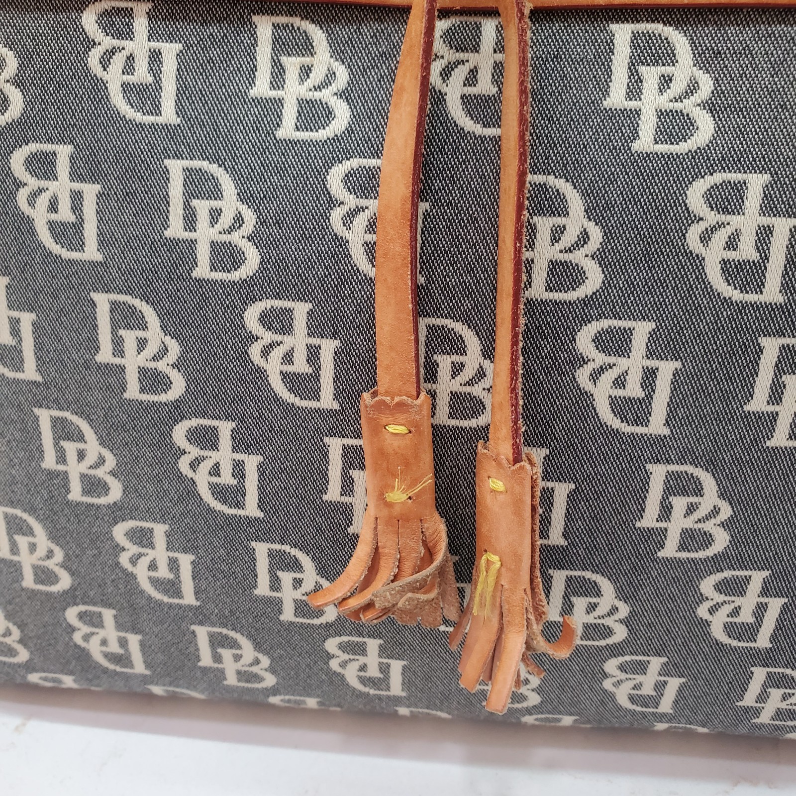 Dooney & Bourke Large Tassel Top Zip Bag Leather &Logo Fabric Double Handle