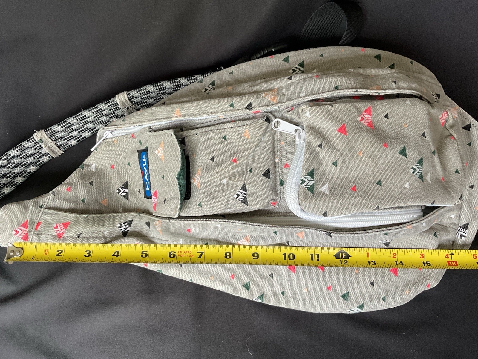 Kavu Original Rope Bag Sling Back Pack Adjustable Shoulder Strap Grey Print