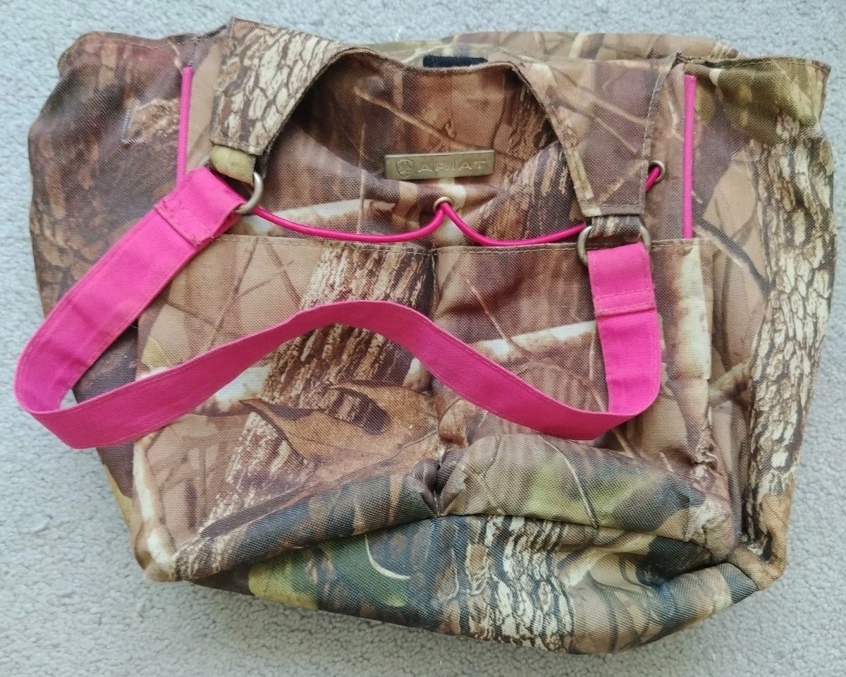 Women’s Camo Hunting Ariat Bag Compartments Fair Worn Lining