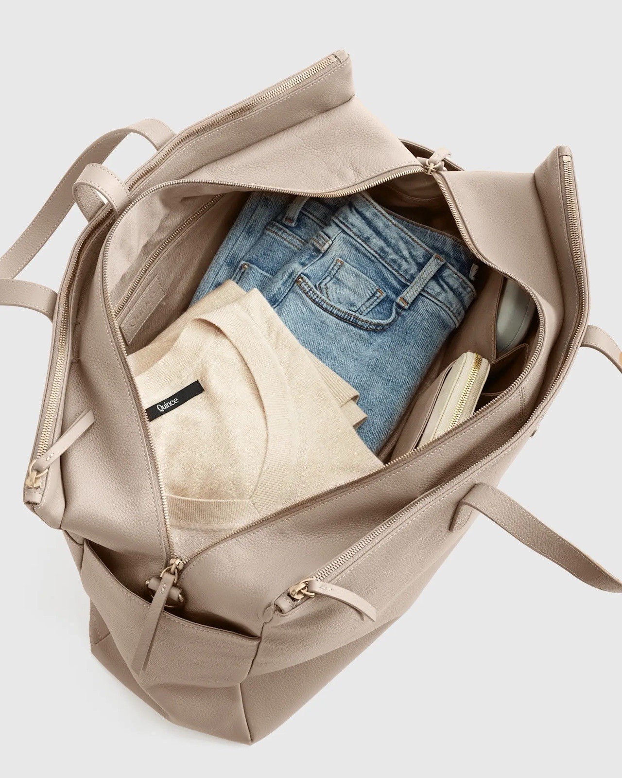 Quince Italian Leather Triple Compartment Weekender Bag Taupe $240 MSRP