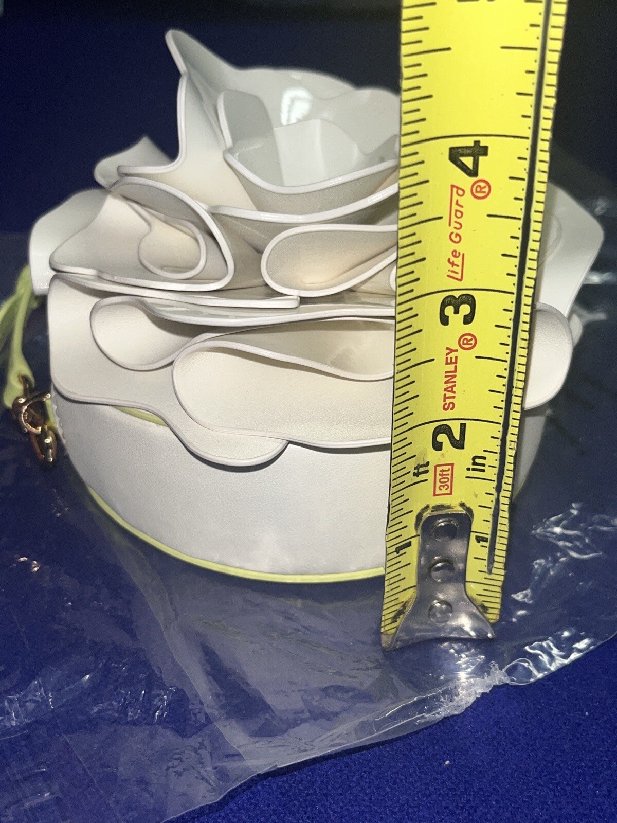 Kate Spade Flora Patent Leather 3d Wristlet Cream Flower Bag New