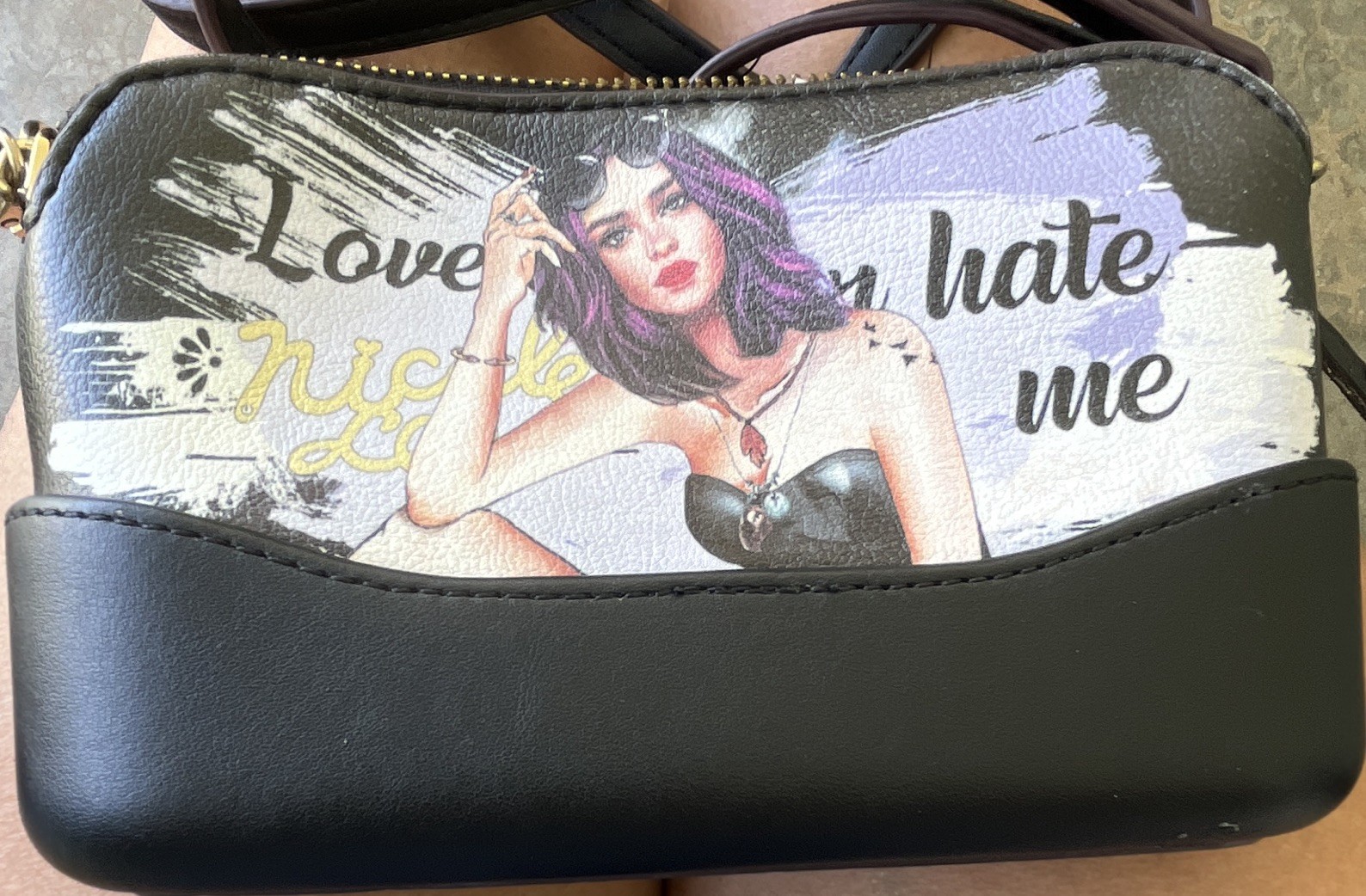 Nicole Lee Black Graphic Print Small Crossbody Bag Zip Gold Hardware Lined