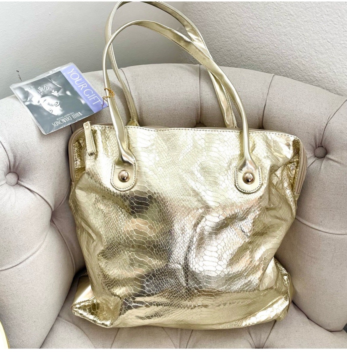 💛 NWT ELIZABETH TAYLOR Gold Metallic snake texture Bag Tote shoulder satchel