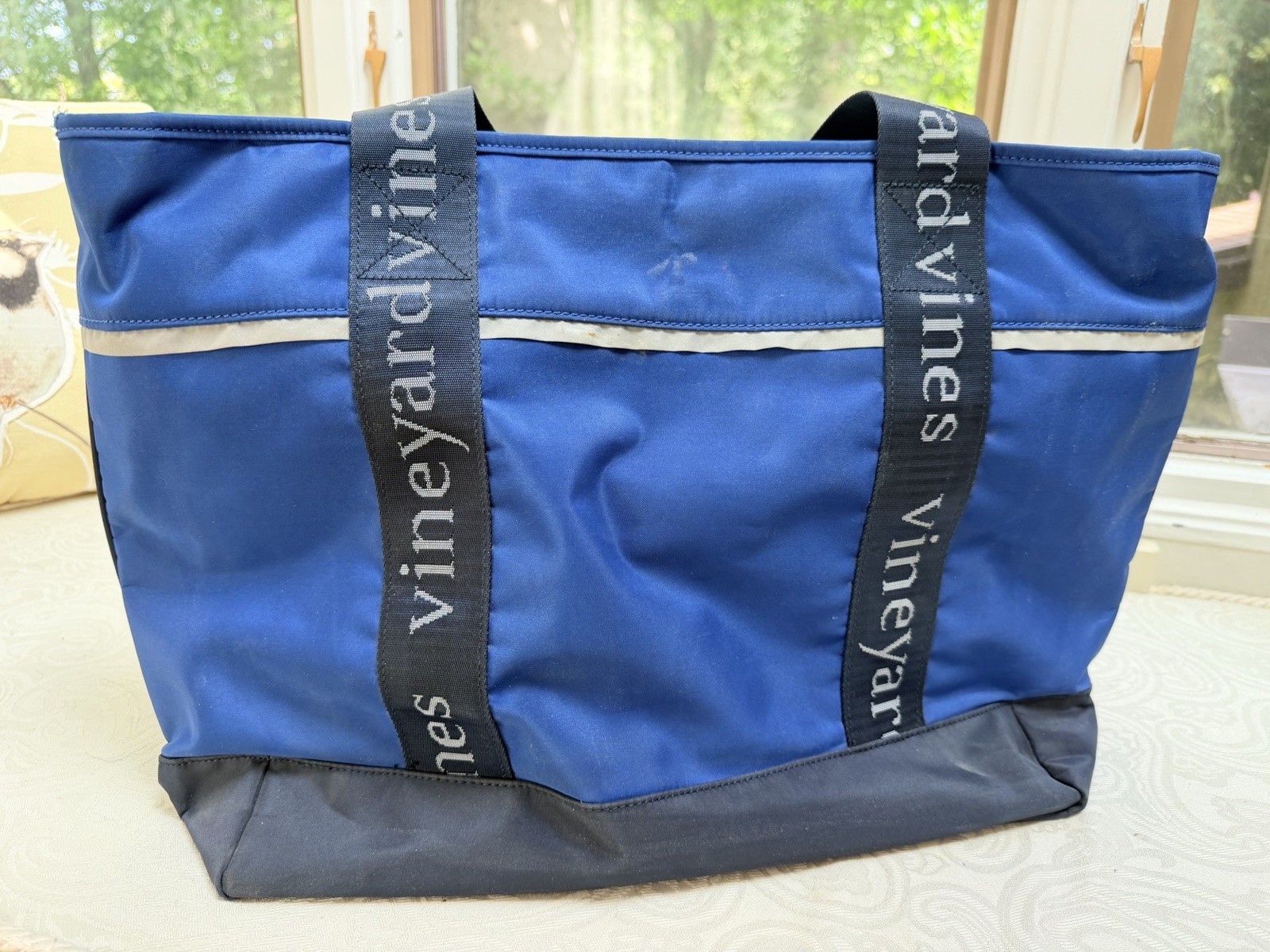Vineyard Vines Blue White Solid Tote Bag Zip Top Lined Inner Pockets