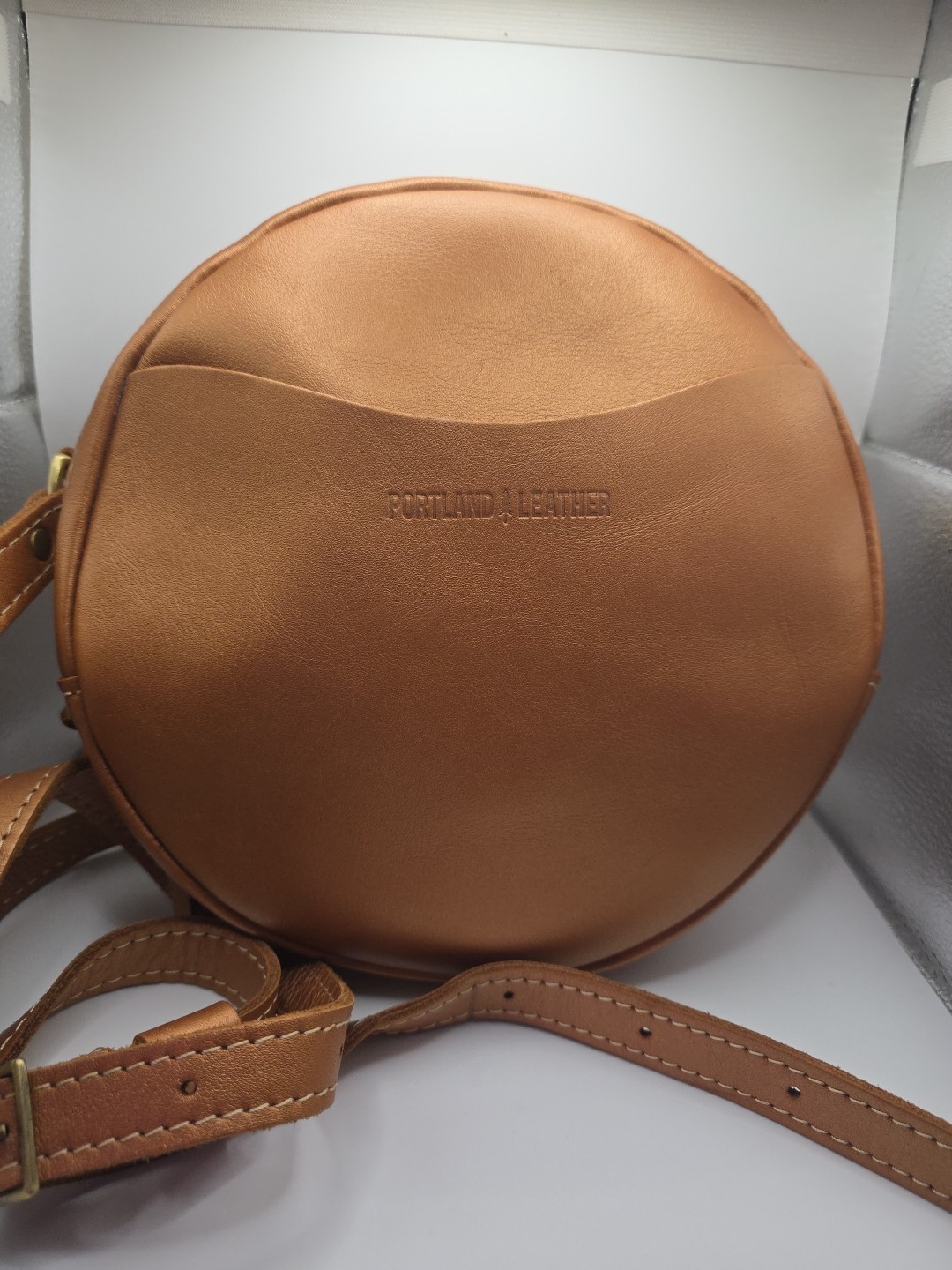 NWOT Portland Leather Large Circle Crossbody Bag ~Hava(na) Round Zip Fairy Core