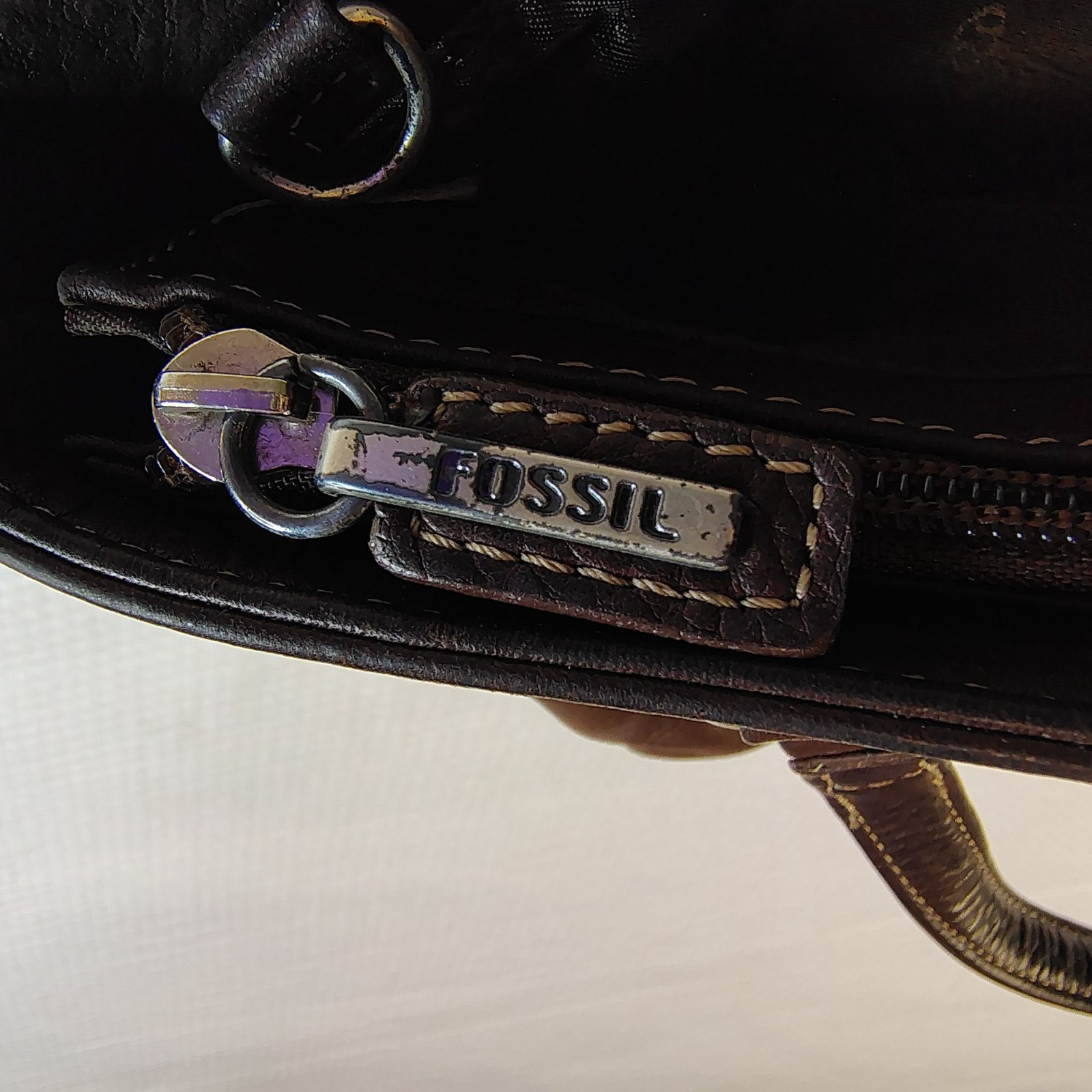 Y2K Fossil 75082 Dark Brown Leather Tote Small Bag Zip Purse Classic 10 Inch