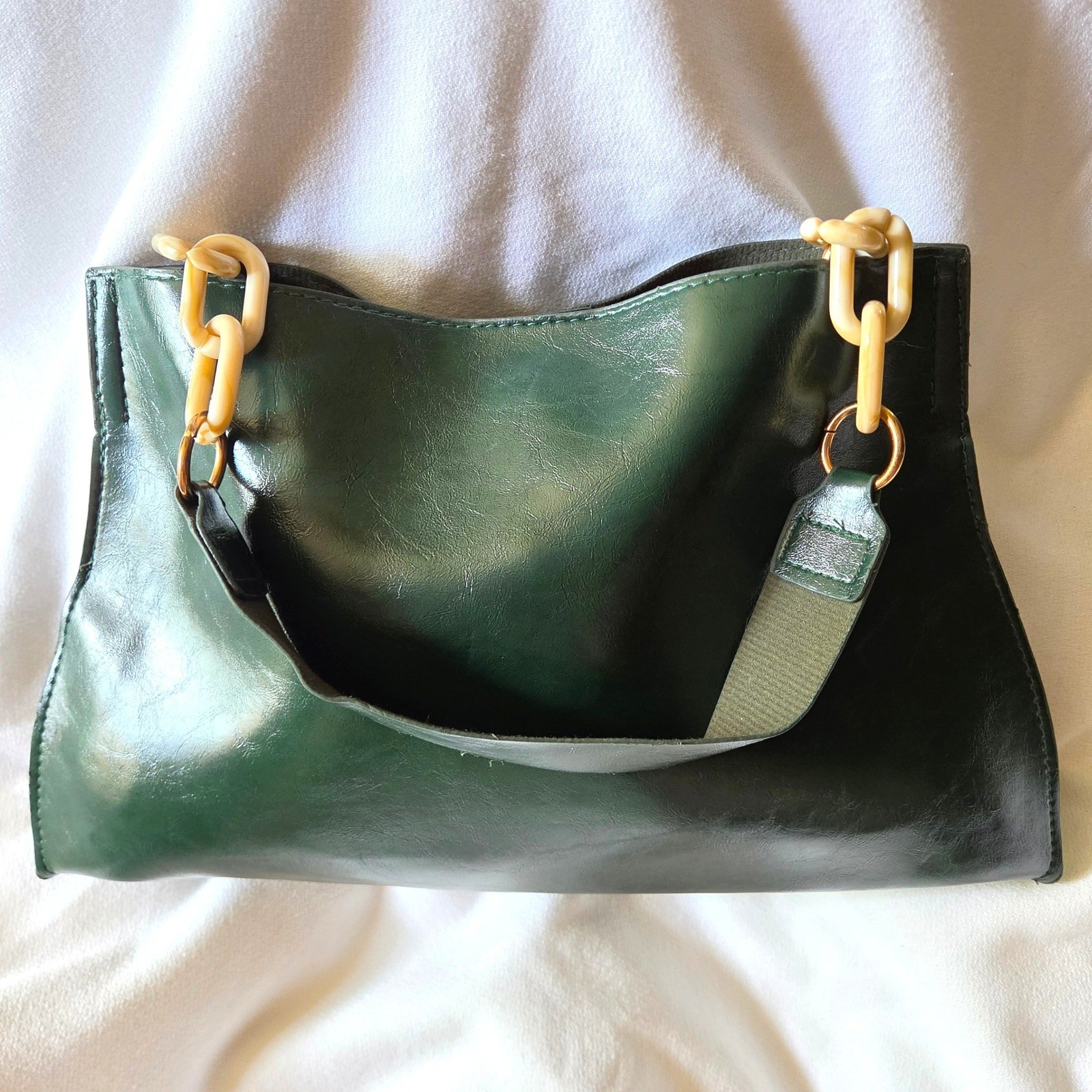 Unbranded Faux Leather Shoulder Bag Green Excellent Resin Chain Link