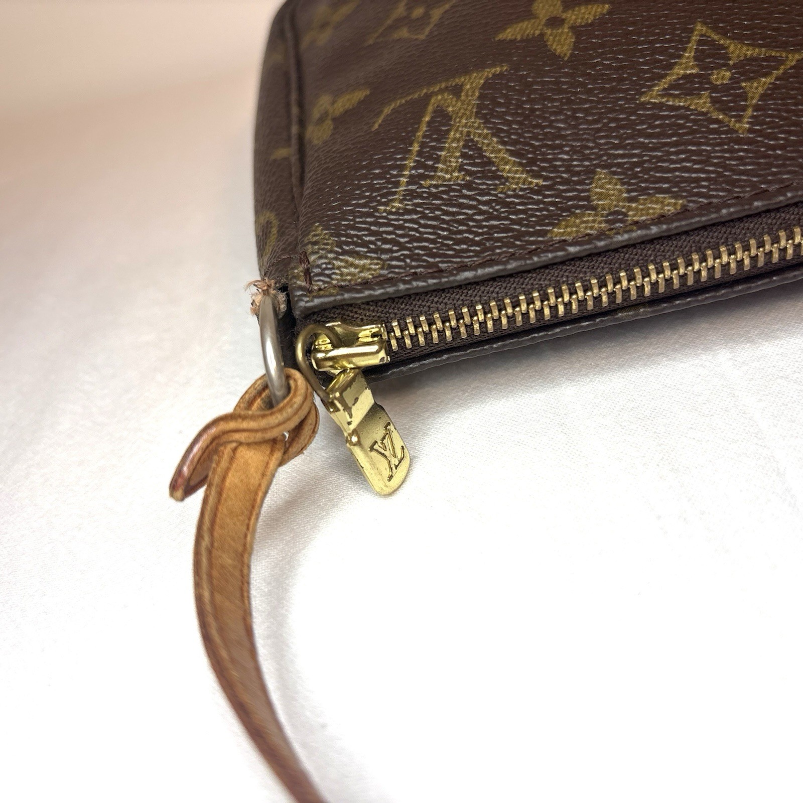 Auth Louis Vuitton Monogram Pochette Accessoires Pouch M51980 W/Box/Bag