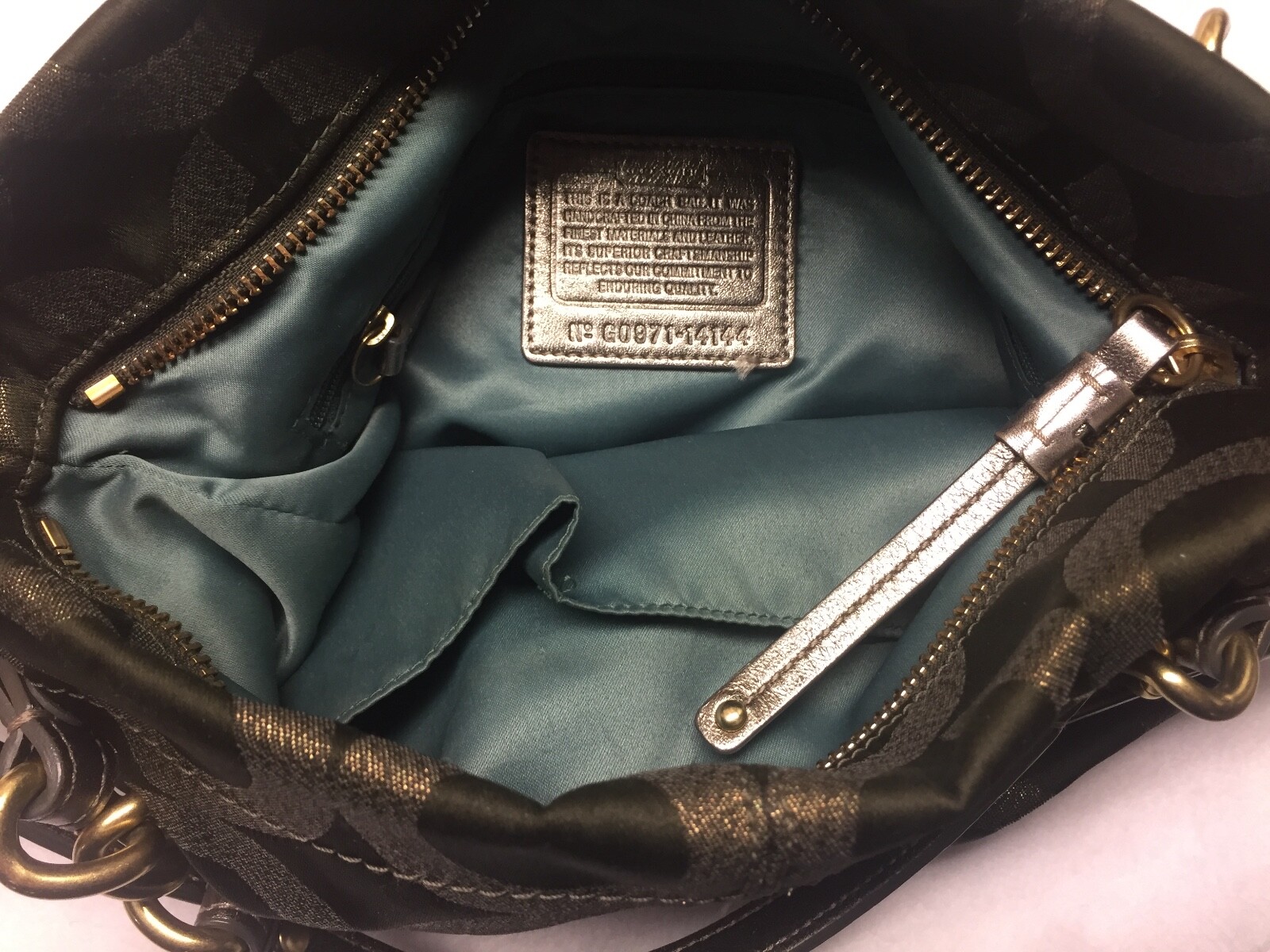 (b46) Ladies’ handbag as shown – see photos