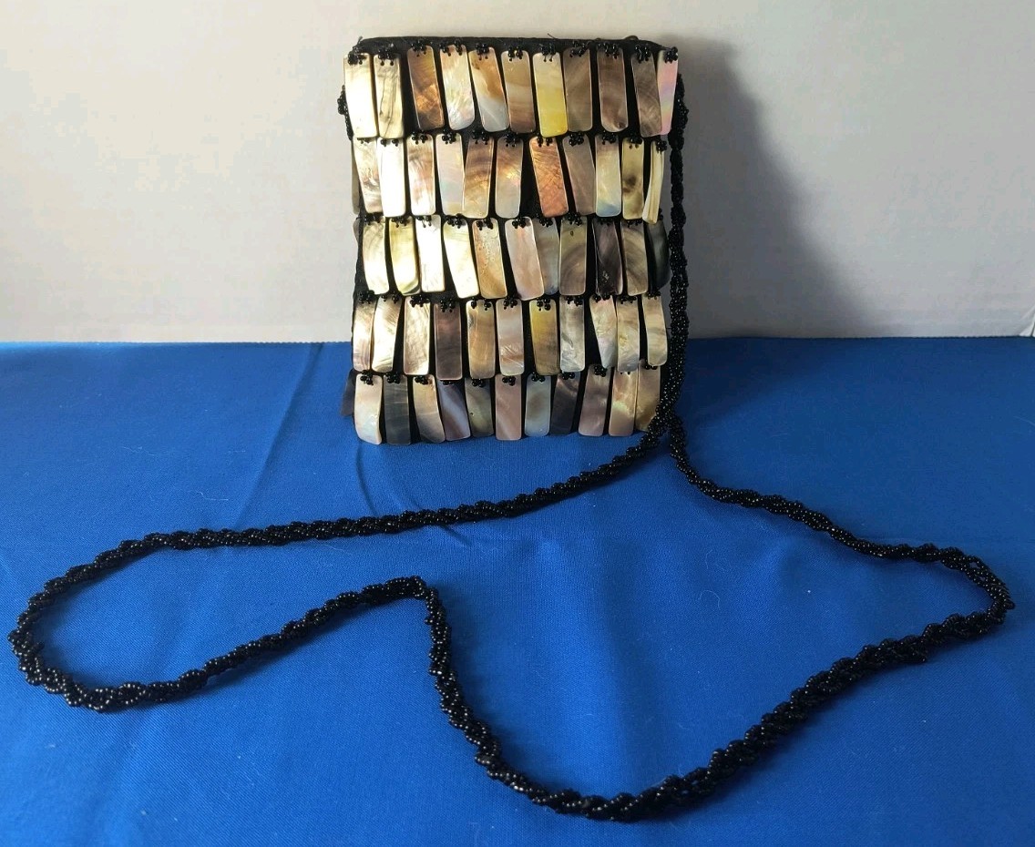 Vintage Mod Design Abalone Pearl Mosaic Purse Seashell Silk Lining Bead Handle