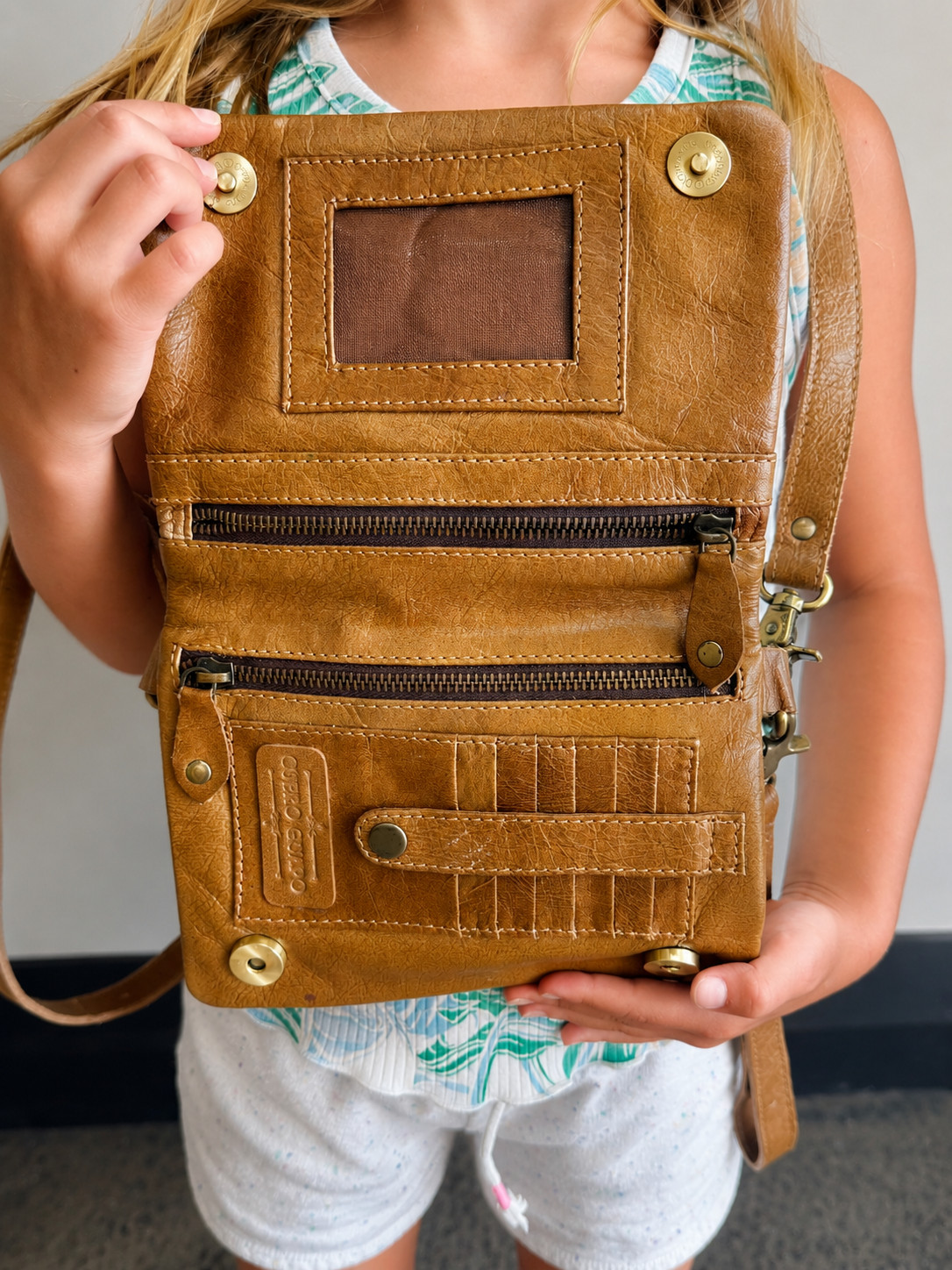 Vintage Style Baseball Team Patch Crossbody Bag Wristlet Wallet Purse Brown