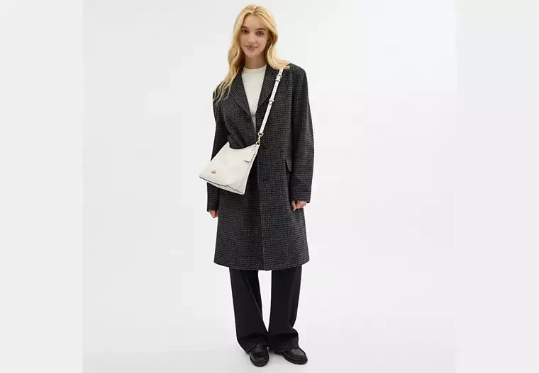 COACH CR148 Laurel Shoulder Bag Soft Pebble Leather Chalk Outlet New