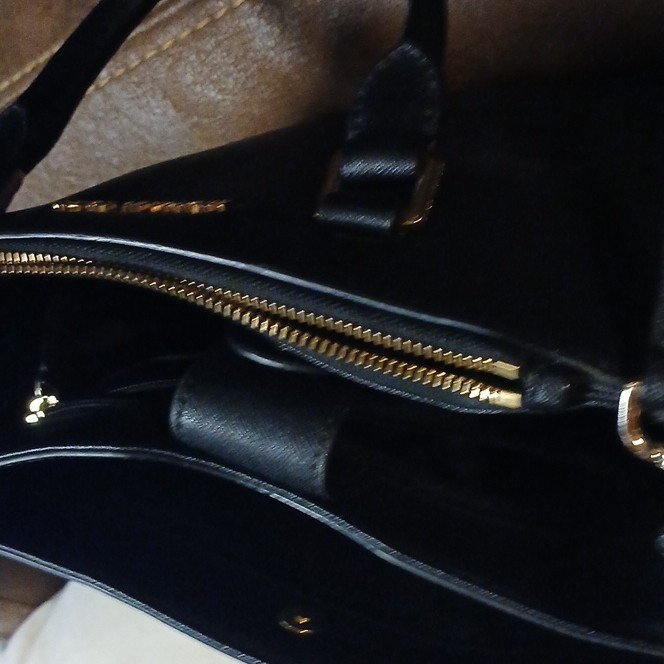Michael Kors Black Saffaino Satchel Top Handle Zip Gold-Tone Hardware Pockets