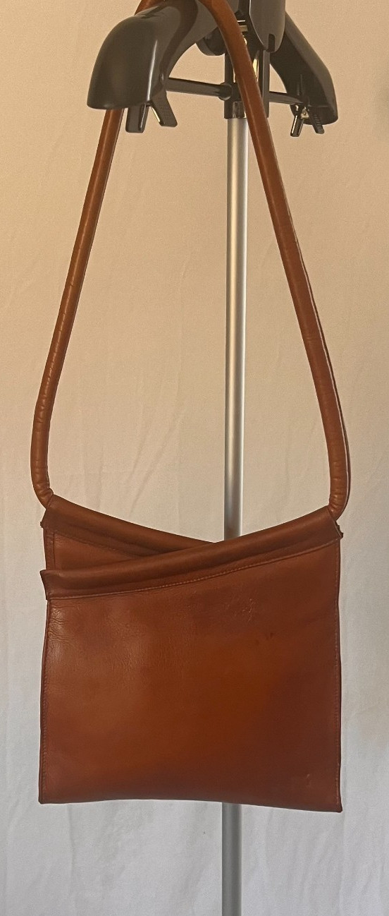 Vintage FRYE Cognac Brown Leather Crossbody asymetrical shoulder Bag