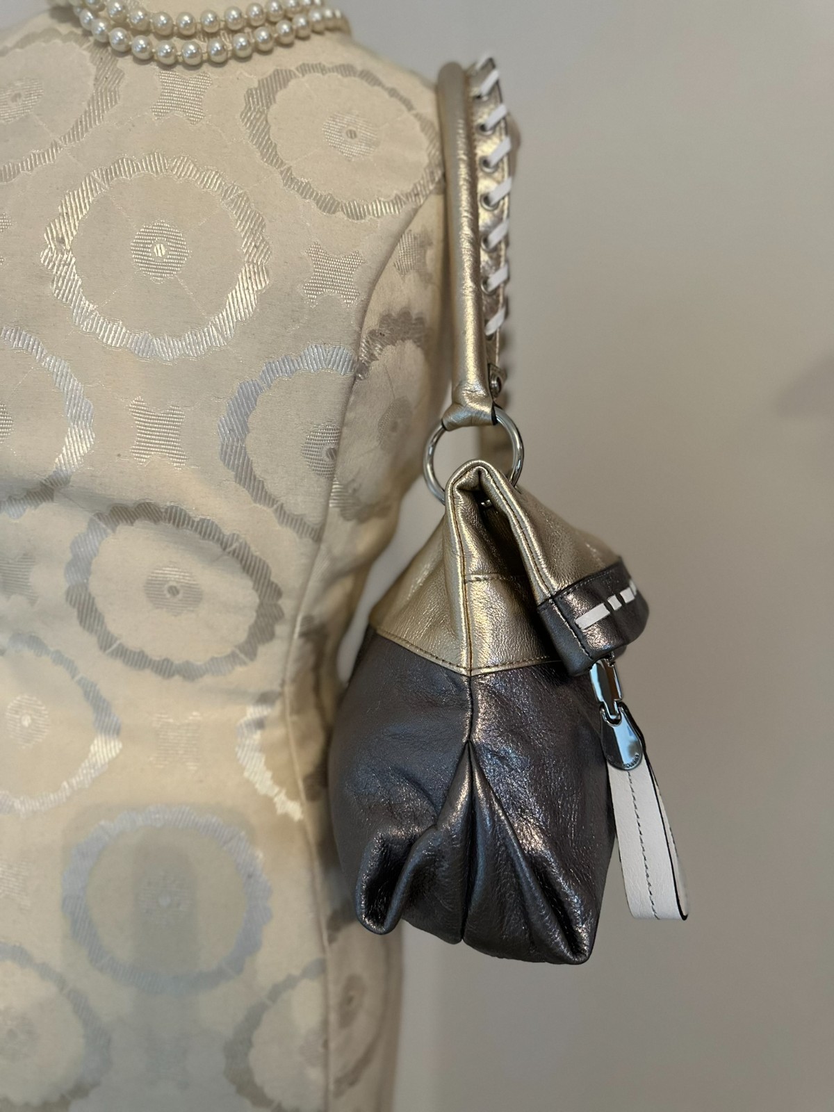 NEW B. Makowsky Metallic Leather Y2K Whipstitch Handle Shoulder Slouch Bag Purse