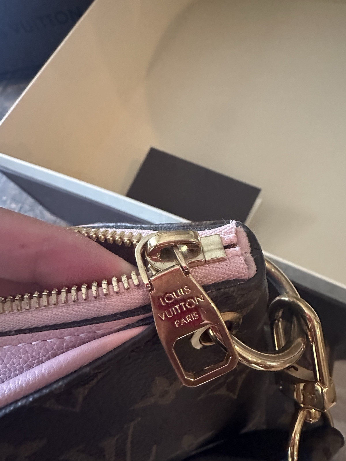Authentic Louis Vuitton Pallas MM Monogram Ballerine Pink Interior w/ bag box