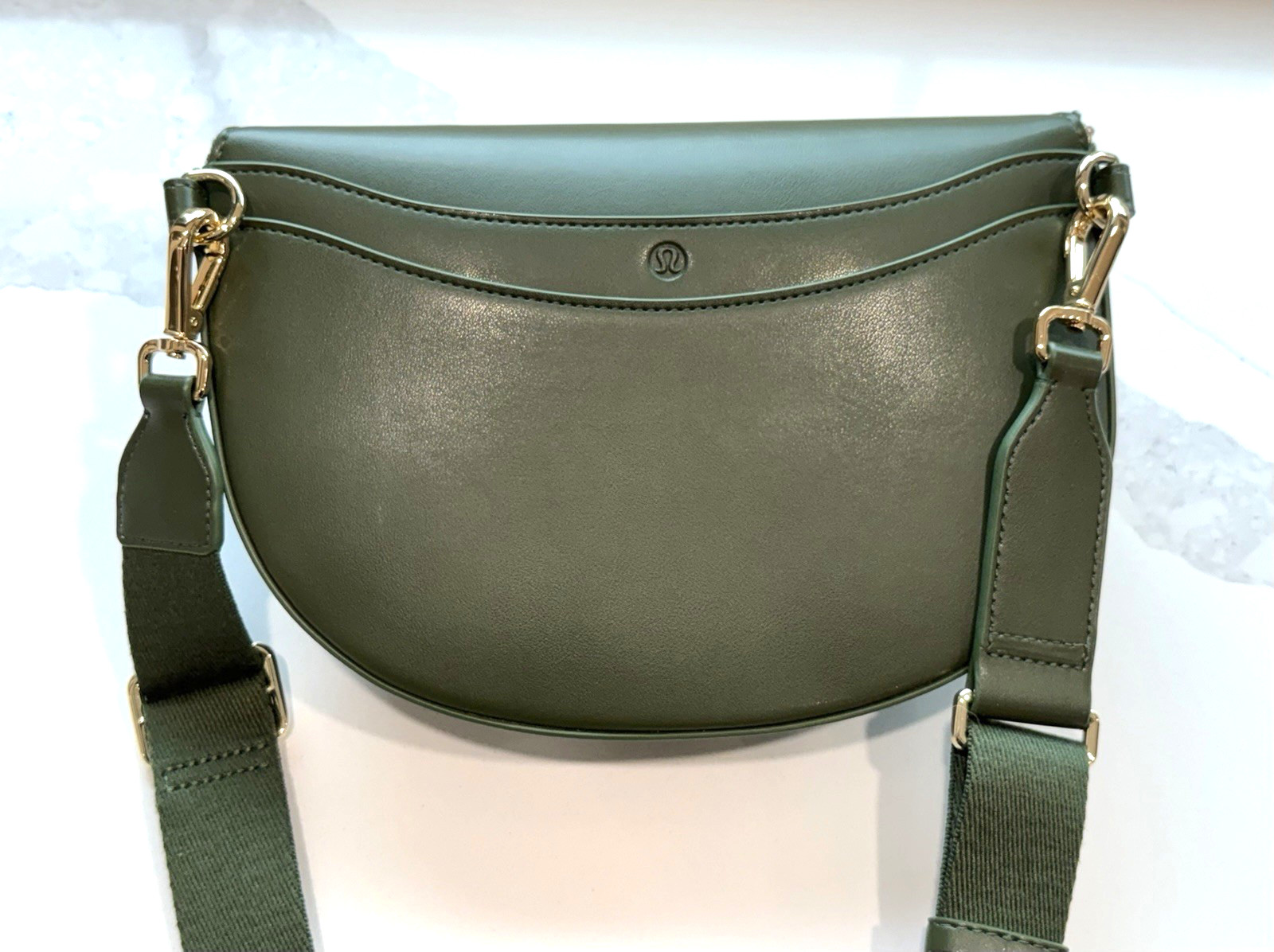 RARE Lululemon Cactus Leather Alternative Crossbody Saddle Bag 2L – OLIVE GREEN
