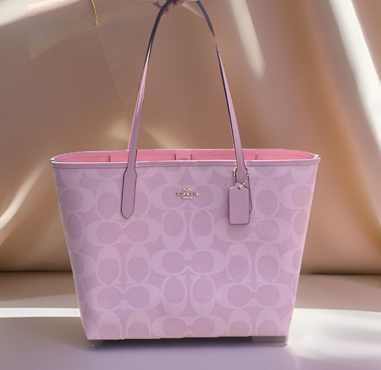 NWT COACH CITY TOTE IN SIGNATURE CANVAS CAL49/powder Pink