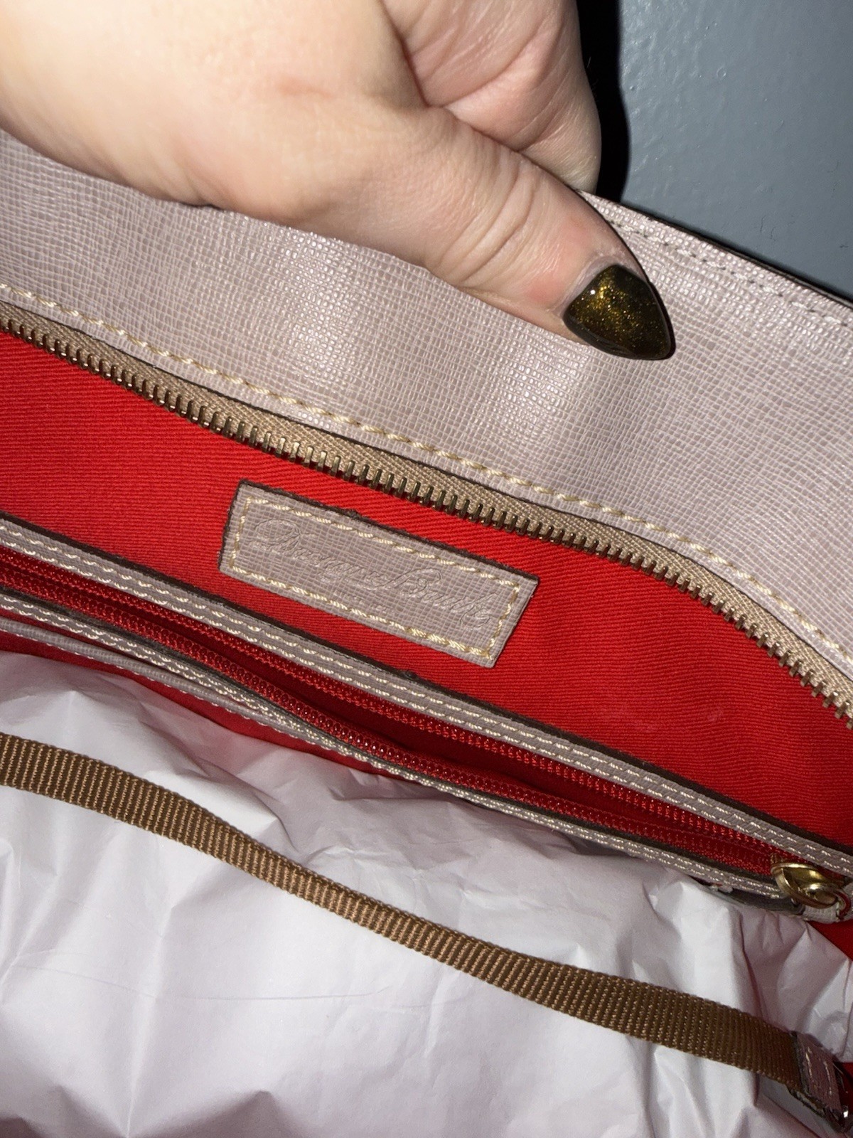 Dooney & Bourke Taupe Tote Bag Red Lining Zip Closure Inner Pockets Gold