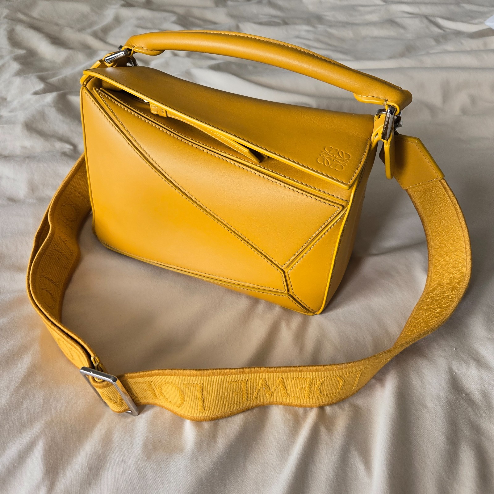 Loewe Puzzle Bag Leather Small – Sunflower Yellow