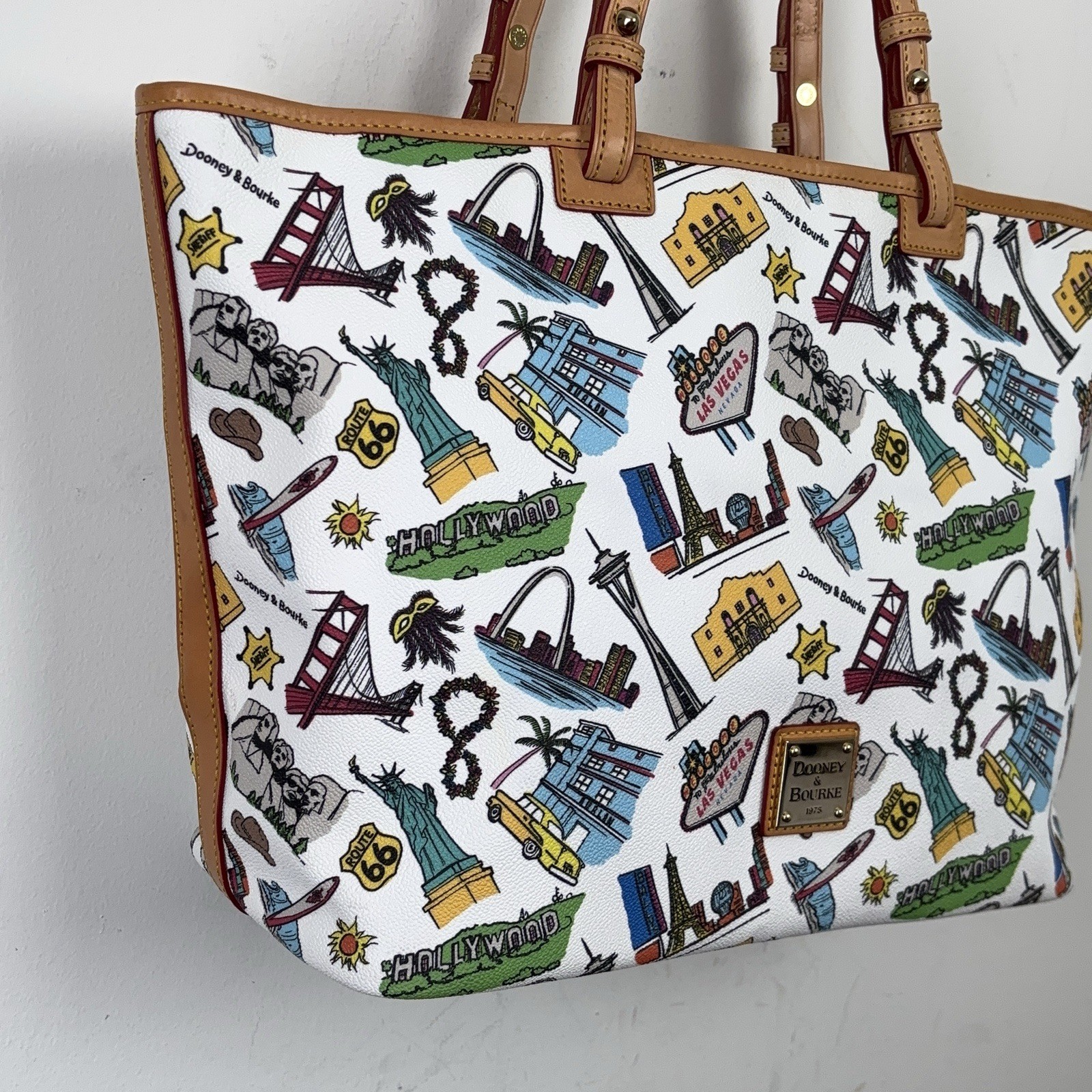 Dooney & Bourke Americana US Landmarks Shopper Tote Shoulder Leather Bag LikeNEW