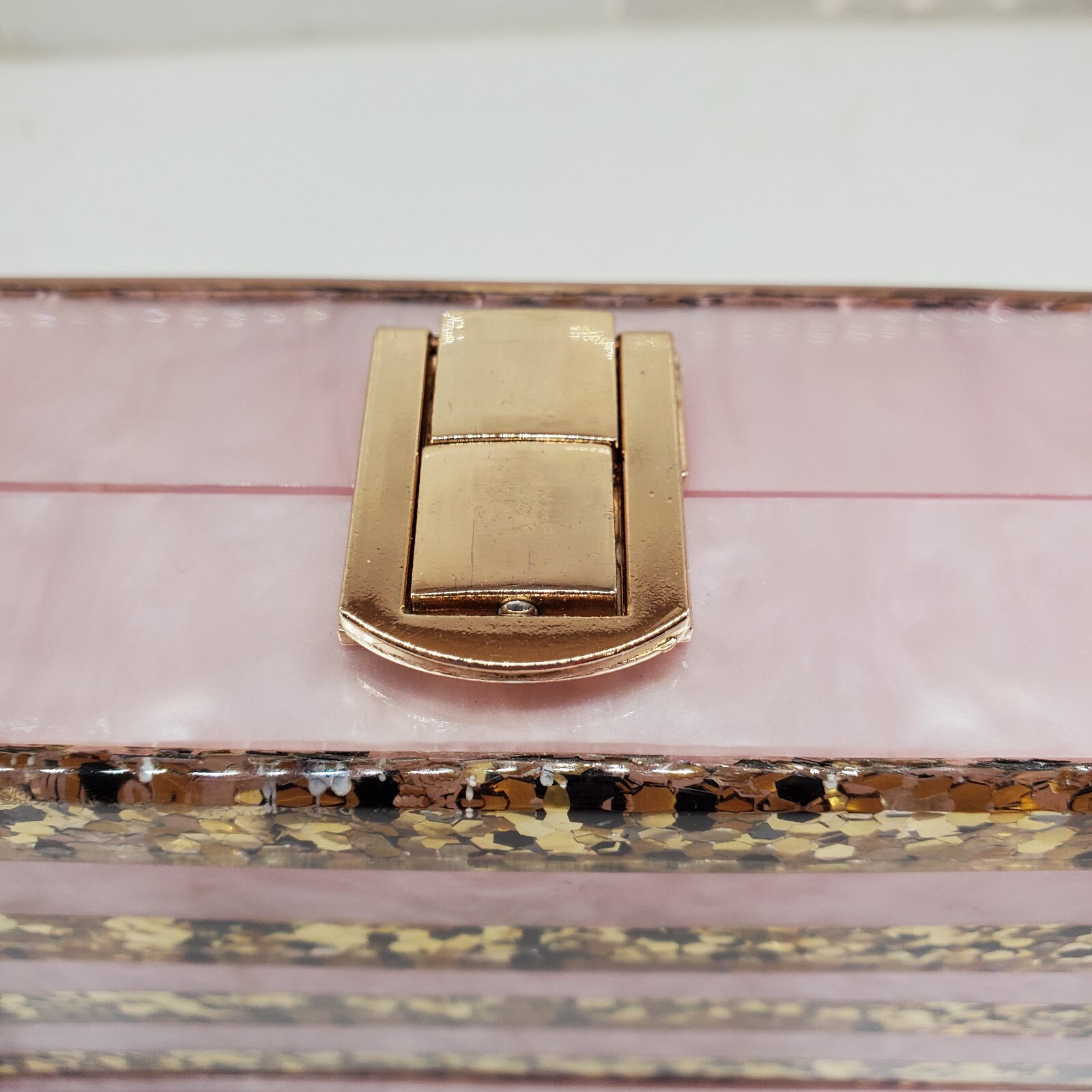 Madison West Pink Marbled & Gold Glitter Acrylic Clutch w In or Out Gold Chain