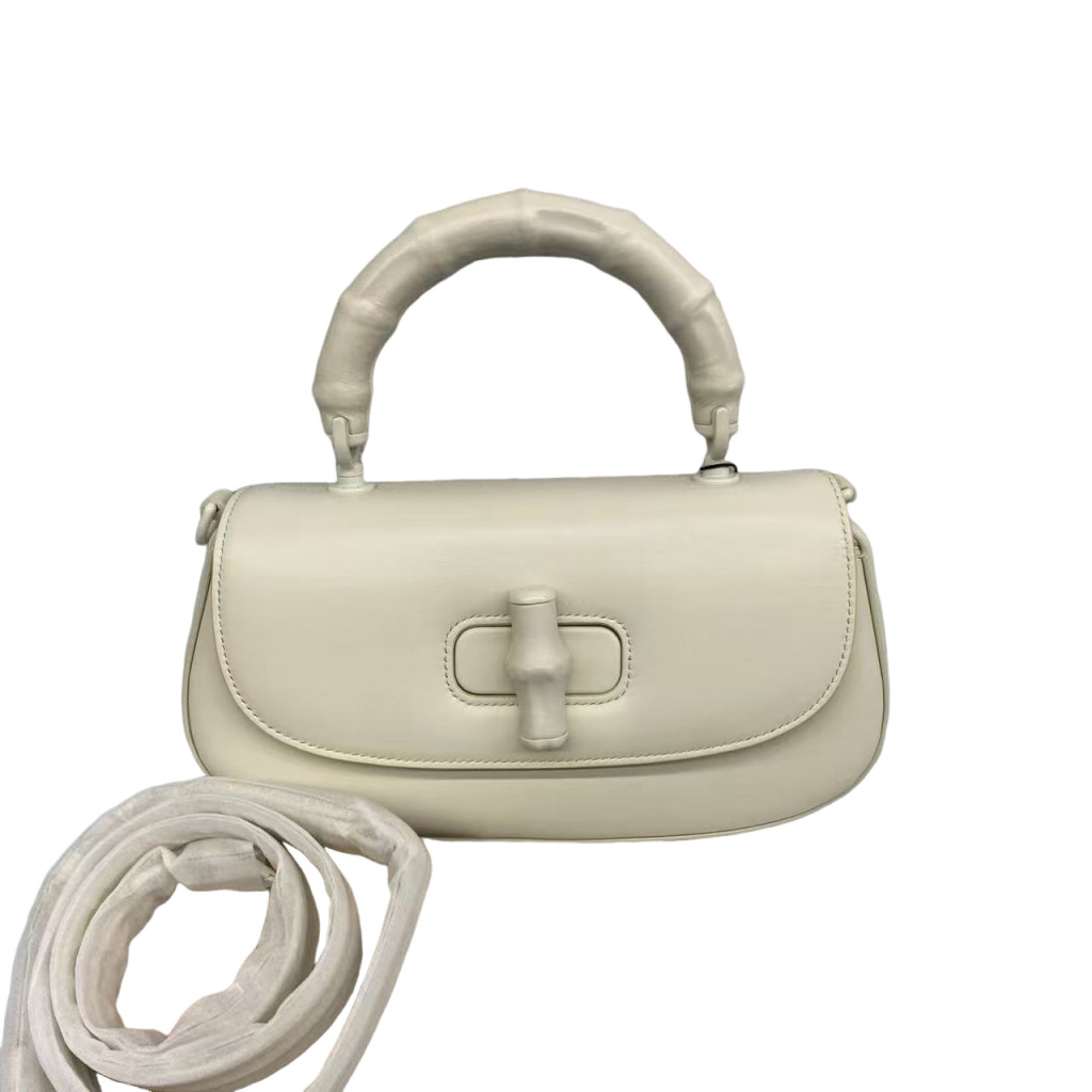 Gucci Bamboo Diva Medium Bag Unused