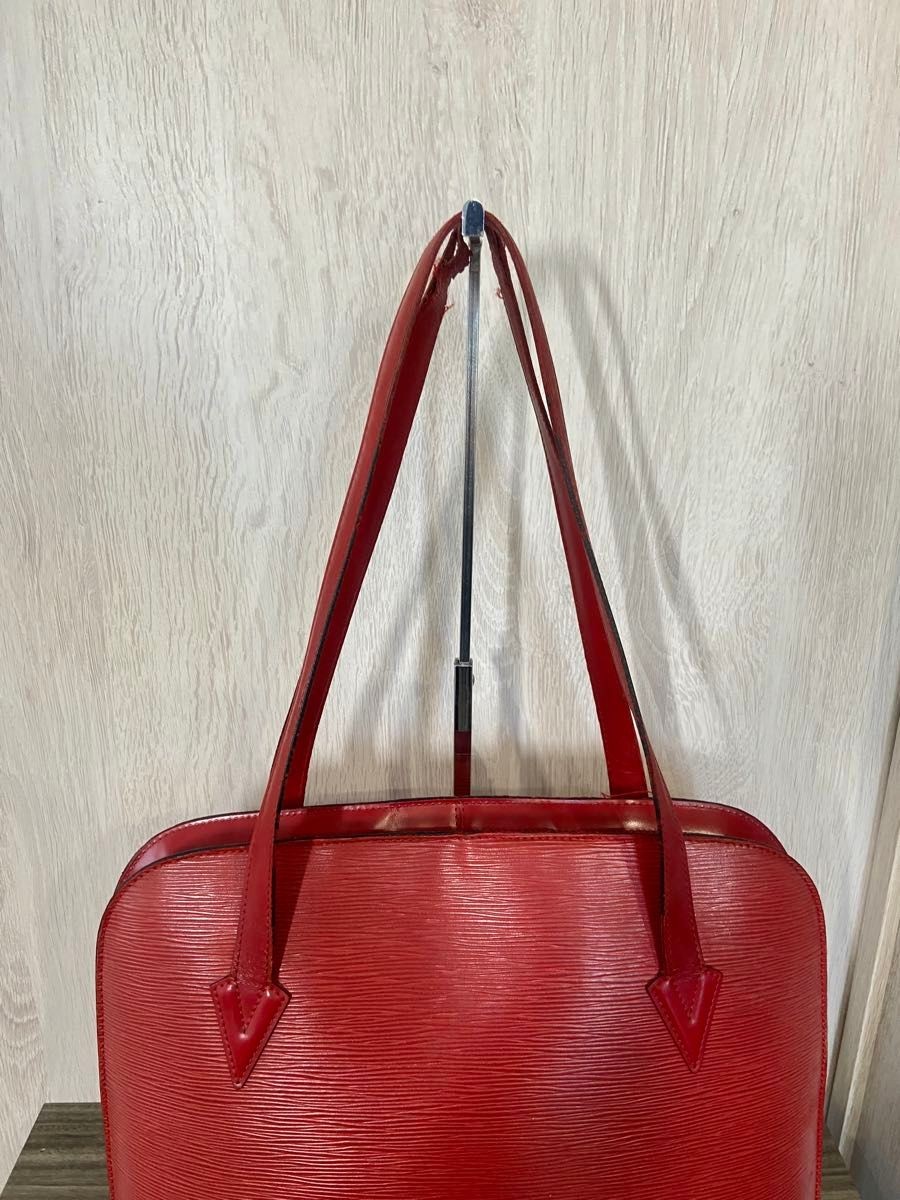 LOUIS VUITTON Bag: Epi Lussac M52287 Red W41H30D12cm w/o accessories;