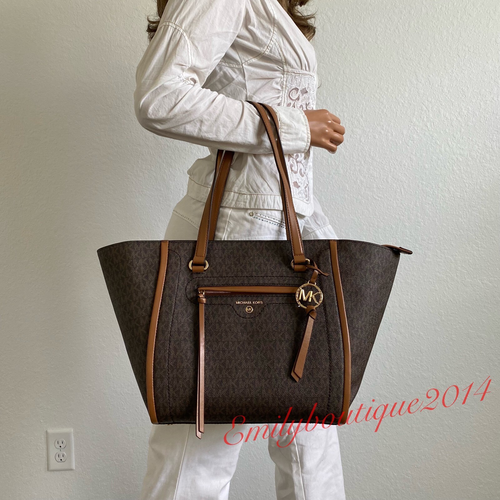 NWT Michael Kors Carine Medium Logo Tote Signature Canvas Bag in Brown Acorn