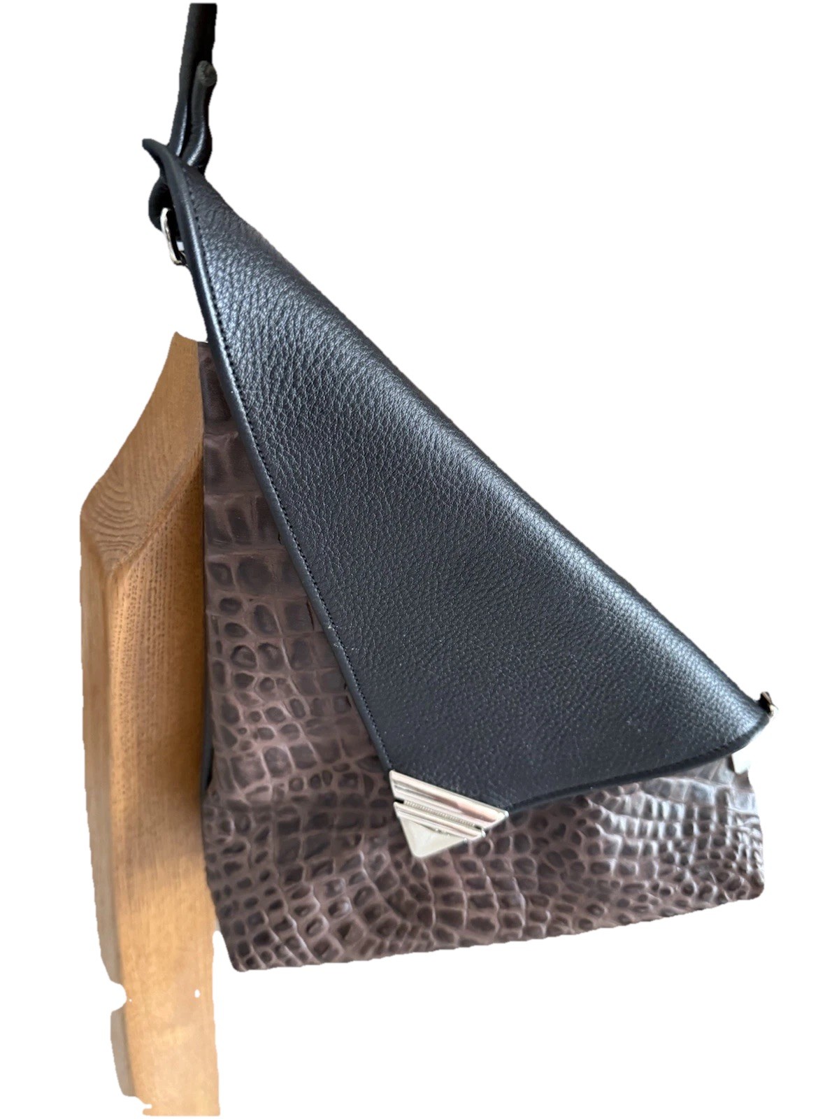 thomas leathers asymetrical triangular leather handmade crossbody purse bag