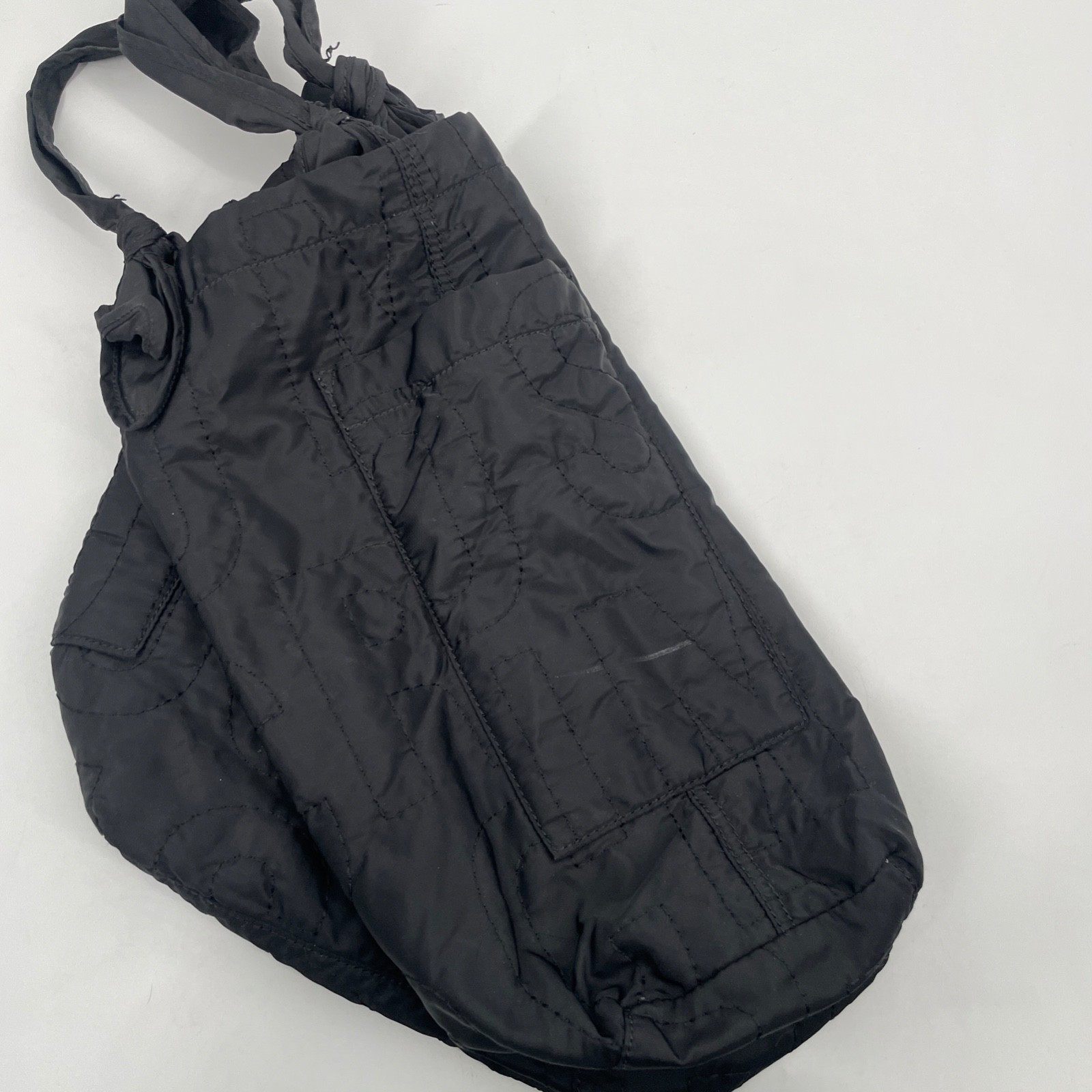 Mark Jacobs 22″ quilted nylon fabric Bag tote Black pockets logo Large oversized