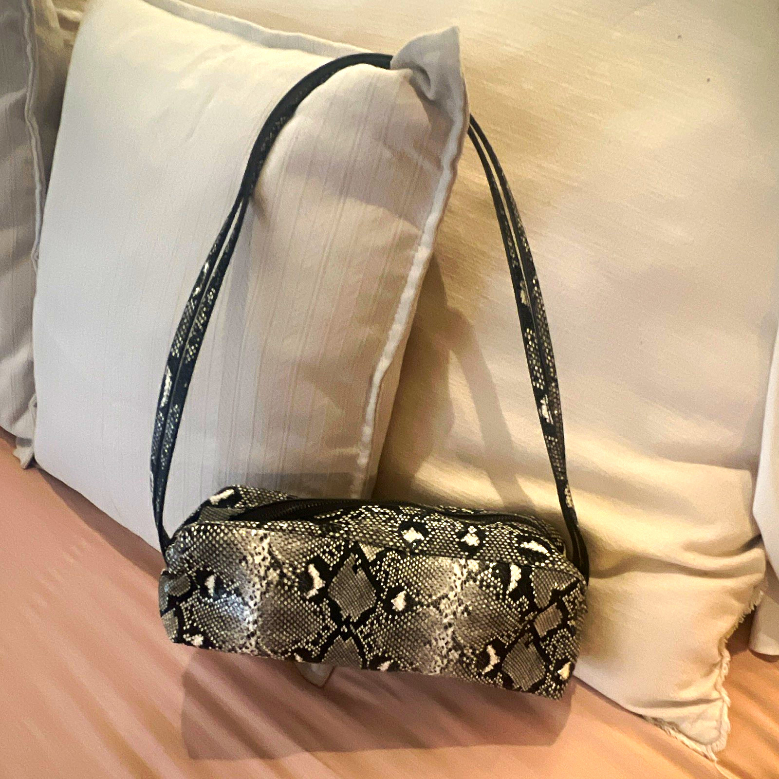 Snake Animal Print Shoulder Bag Rectangle Zip Top Black Gray White Strap