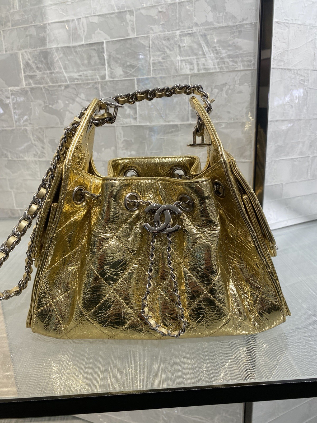 CHANEL mini Gold Metallic 25