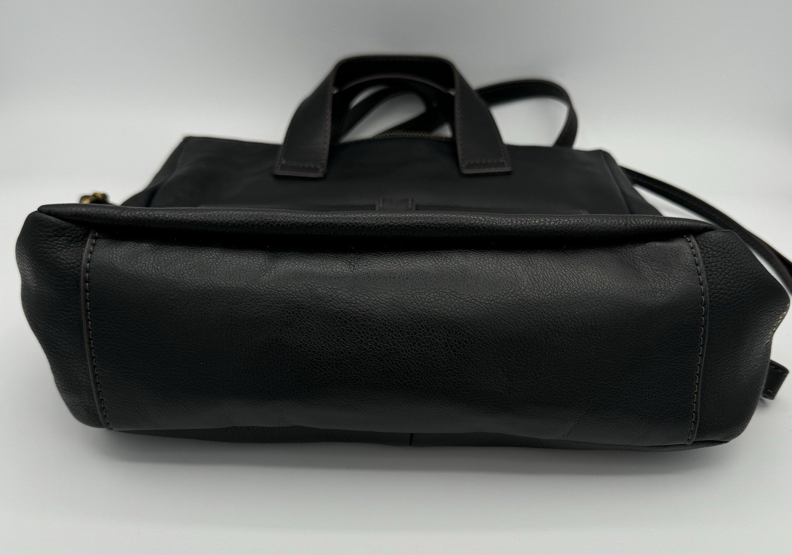 Fossil Hunter Black Leather Purse Backpack Brass Hardware Adjustable Straps
