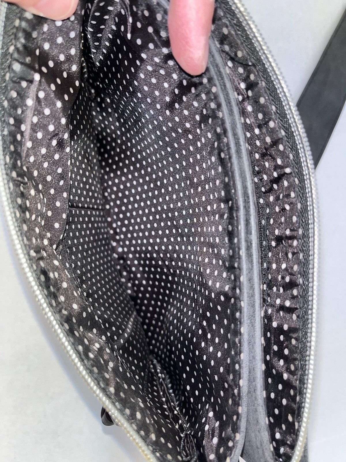 Crossbody Purse For All Your Needs!•No Name Brand•Really Cute And Lots Of Room•