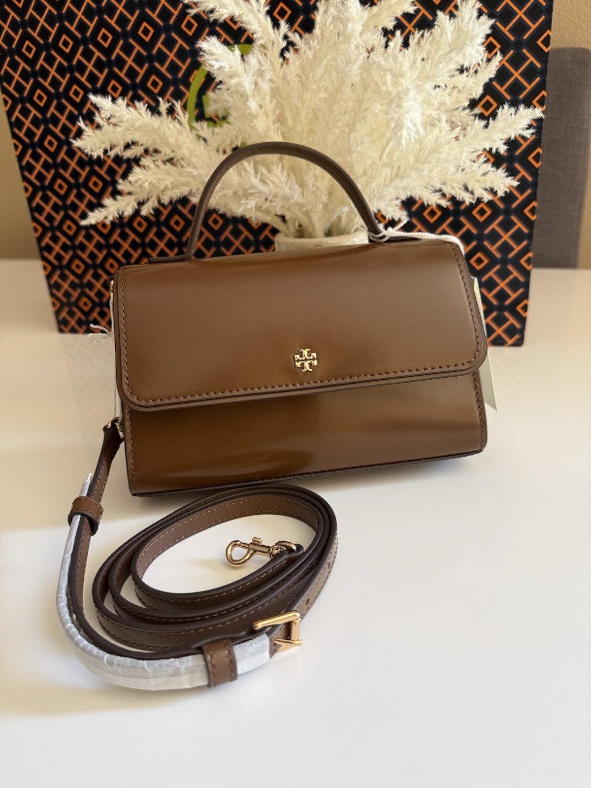 NWT Authentic Tory Burch Emerson Smooth Top Handle Brown /Tan Crossbody Bag